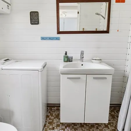 Nis - 1-4km From The Sea By Interhome *